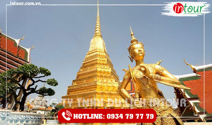 Khau Wat Phra Yai